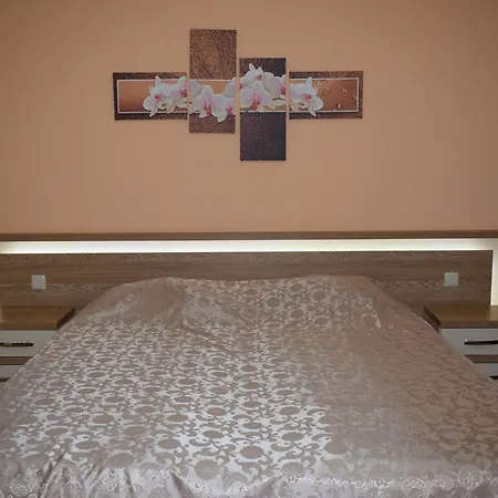 две * Кирково