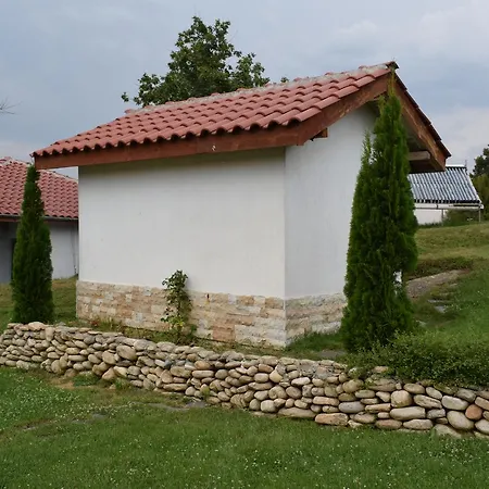 две Луксозна вила Кирково