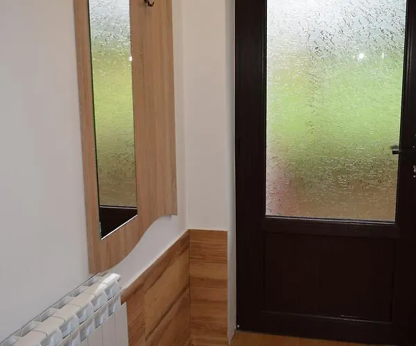 Two * Κίρκοβο